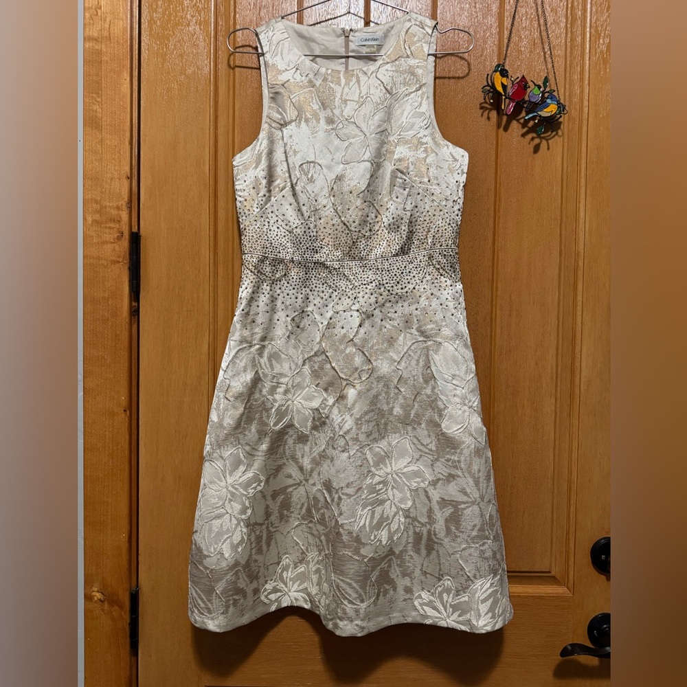 Calvin Klein Cream/ Gold  sequinA-Line Halter Dress pit 18” Length 40”waist 15”